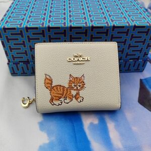 Coach fashion wallet